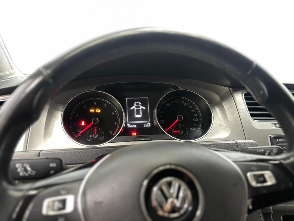 GOLF 1.6 TRENDLINE 5P