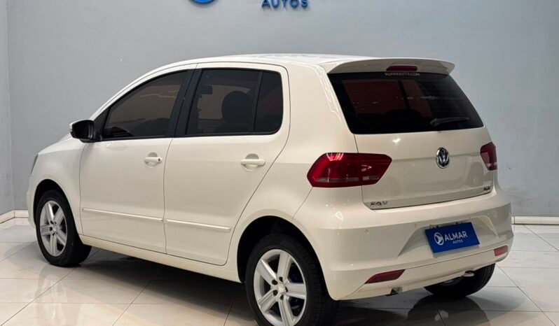 
								VOLKSWAGEN FOX 1.6 MSI COMFORTLINE 2015 CON 174.000KM lleno									