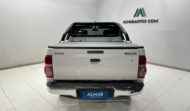 
								TOYOTA HILUX DC 2.5 DX PACK 4X2 MT6 lleno									