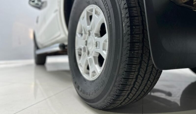 
								FORD RANGER DC XLS 4X2 CON 82.000KM lleno									