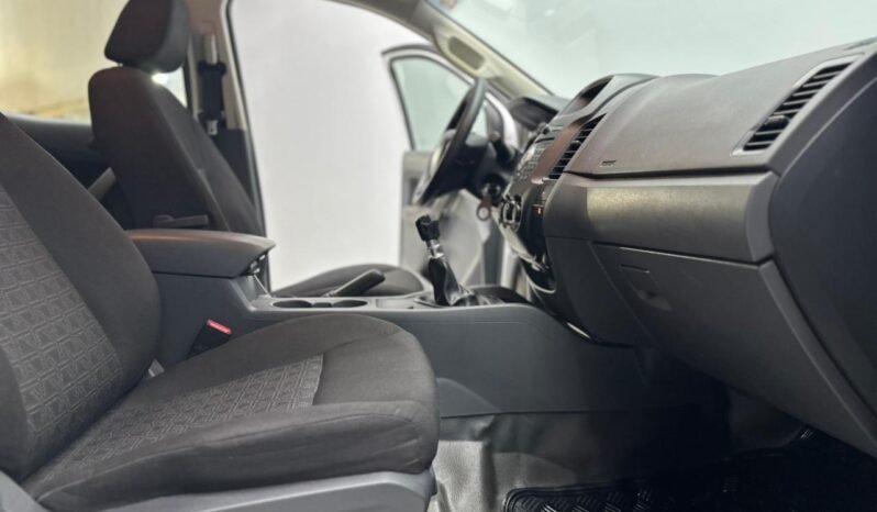 
								FORD RANGER DC XLS 4X2 CON 82.000KM lleno									