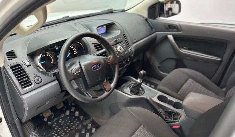 
								FORD RANGER DC XLS 4X2 CON 82.000KM lleno									