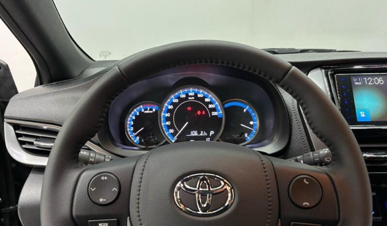 
								TOYOTA YARIS XLS + CVT 2025 – 0KM lleno									