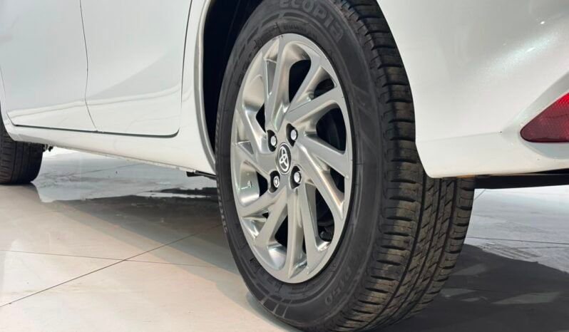 
								TOYOTA YARIS XLS 1.5 CVT 2023 CON 17.000KM lleno									