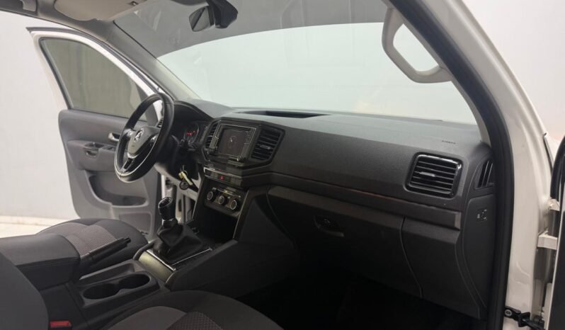 
								VOLKSWAGEN AMAROK 2.0 TDI 180CV COMFORTLINE 4X2 MT CON 89.000KM lleno									