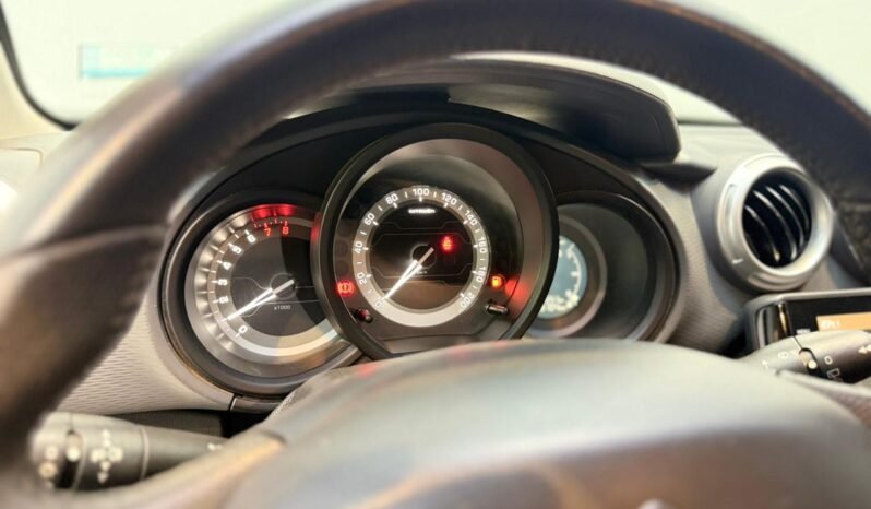 
								CITROEN C3 VTI FEEL AM21 CON 83.000KM lleno									