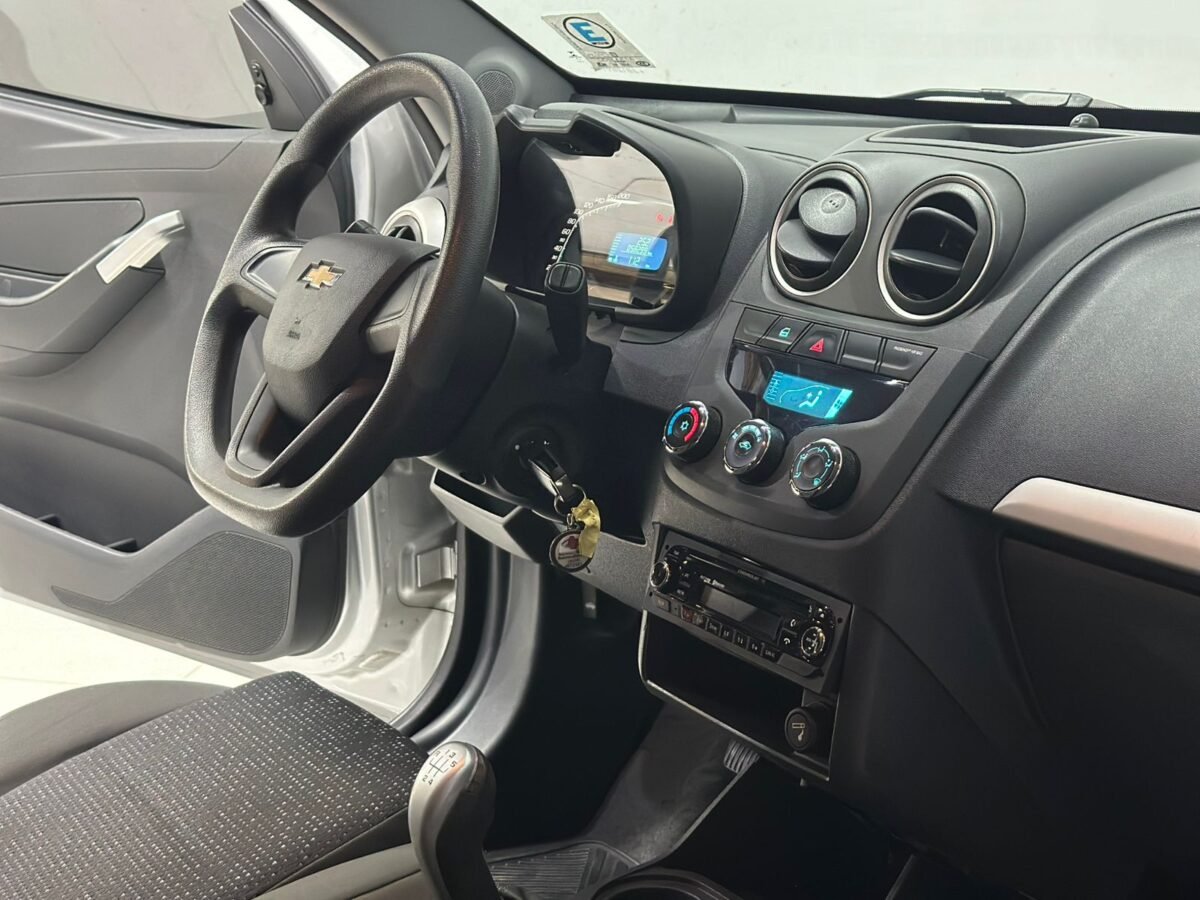 chevrolet montana (4)