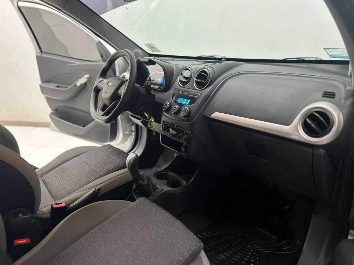 chevrolet montana (8)