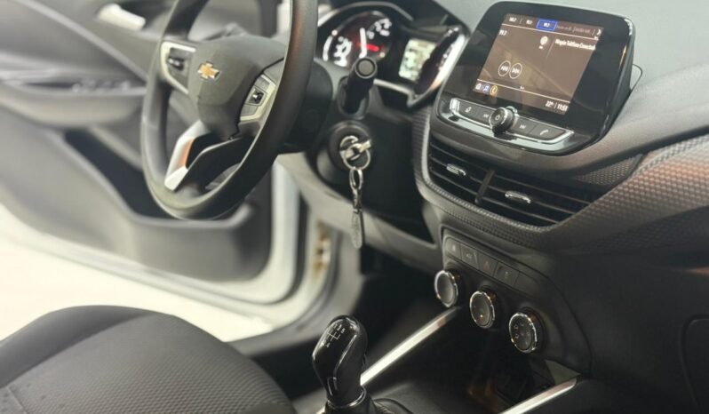 
								CHEVROLET ONIX PLUS 1.2 LT 4P CON 80.000KM lleno									