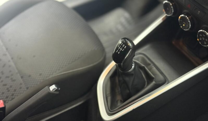 
								CHEVROLET ONIX PLUS 1.2 LT 4P CON 80.000KM lleno									