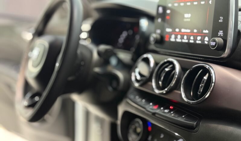 
								FIAT CRONOS PRECISION CVT CON 27.000KM lleno									