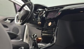 
									DS 3 VTI 120 SO CHIC AM32 CON 94.000KM lleno								