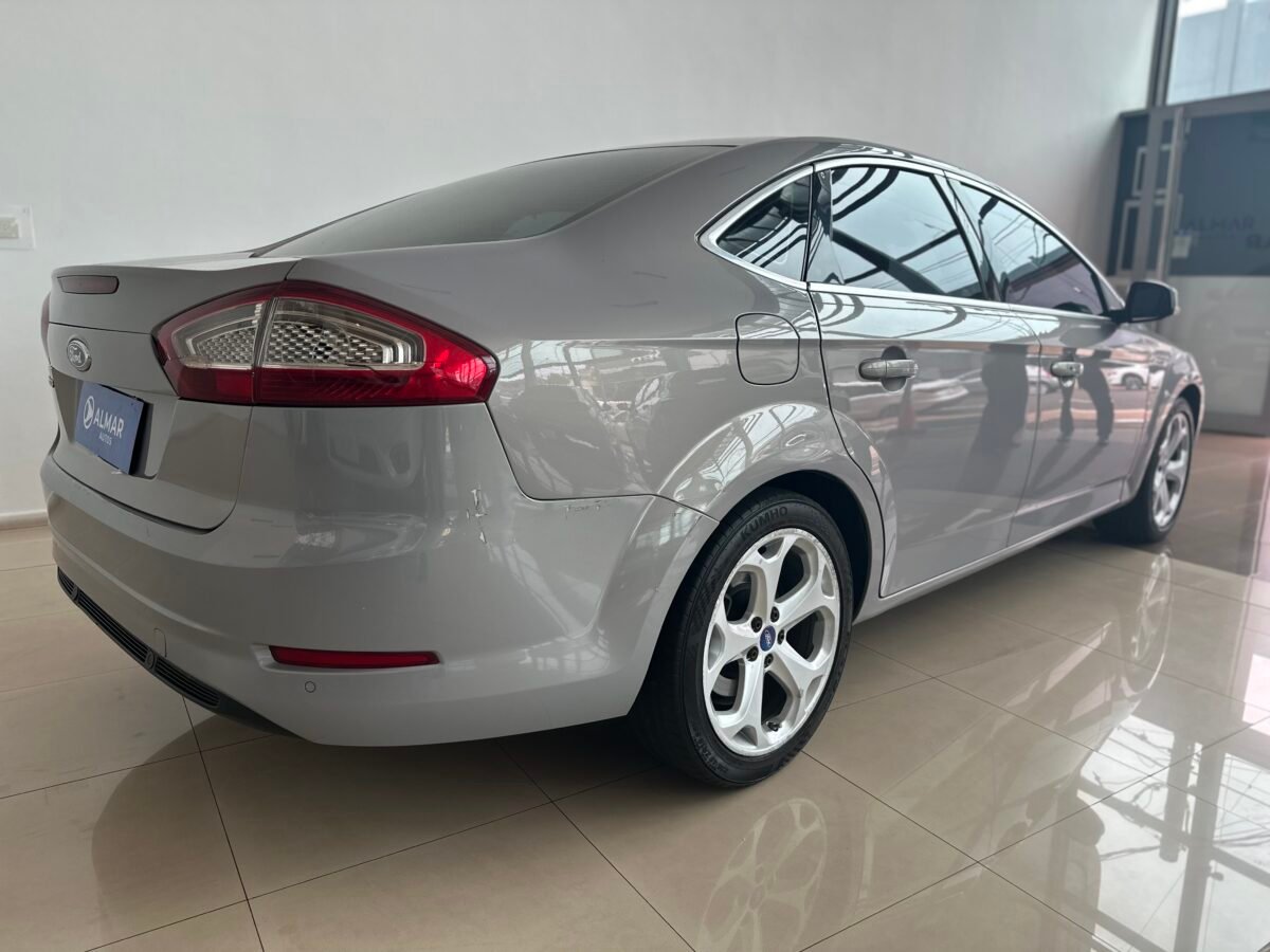 ford mondeo (1)