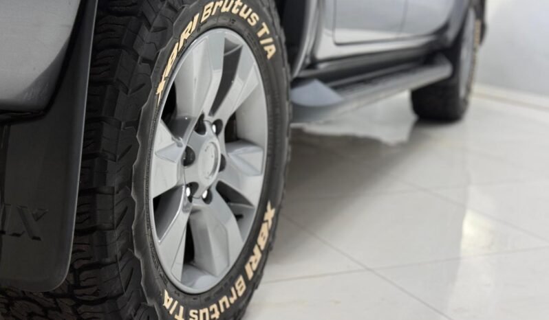 
								TOYOTA HILUX DC 2.4 TDI SR 4X2 CON 97.000KM lleno									