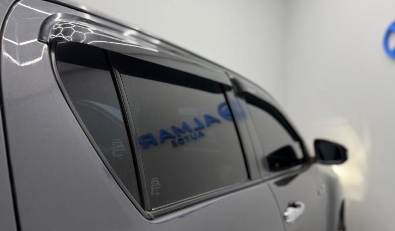 
								TOYOTA HILUX DC 2.4 TDI SR 4X2 CON 97.000KM lleno									