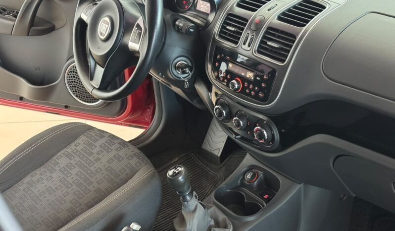 
								FIAT PALIO ATTRACTIVE 5P 1.4 8V 2018 CON 88.000 KM full									