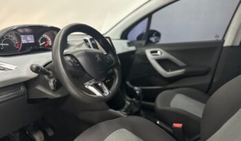 
									PEUGEOT 208 ALLURE 2015 CON 114.000KM lleno								