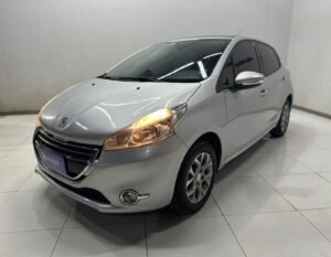 peugeot 208 2015