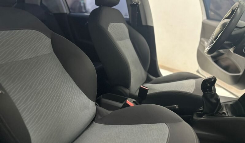 
								PEUGEOT 208 ALLURE 2015 CON 114.000KM lleno									