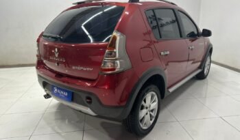 
									RENAULT SANDERO STEPWAY 2012 CON 120.000KM lleno								