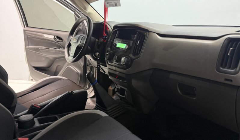 
								TOYOTA HILUX SRV 4X4 AT CON 47.000KM lleno									