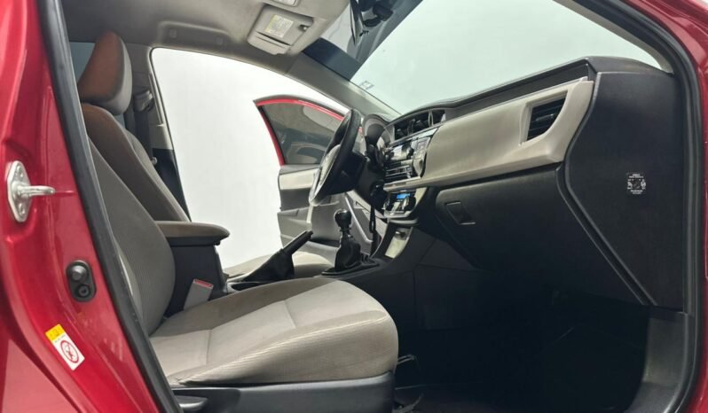 
								TOYOTA COROLLA 1.8 XEI MT L14 CON 124.000KM lleno									