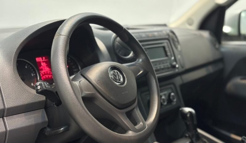 
								VOLKSWAGEN AMAROK 2.0 TDI 4X2 TRENDLINE 180HP AT 2015 CON 185.000KM lleno									